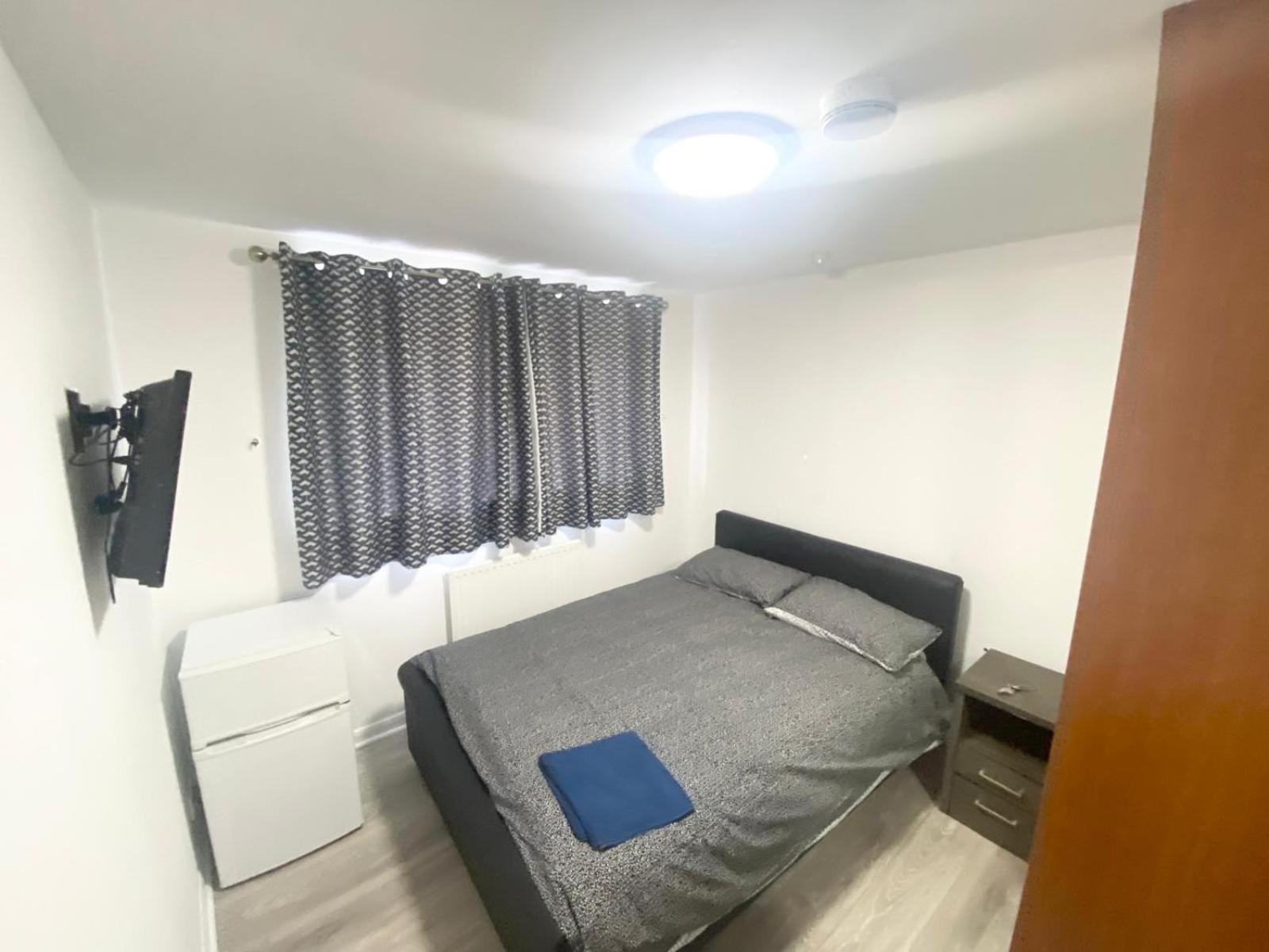 The Heathrow Lodge London Uk Harmondsworth Dış mekan fotoğraf